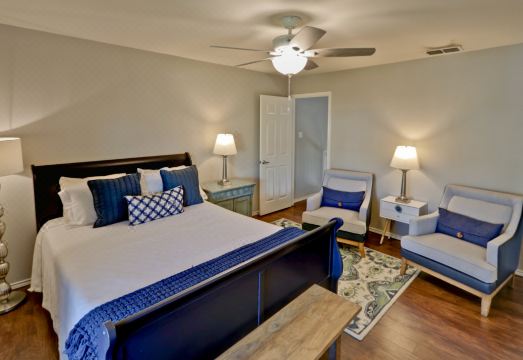 Breathtaking Bayfront Oasis - Sunset Views, Pool, Wifi Hotel Overview