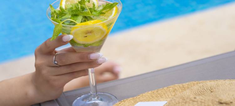 安塔利亚市成人专属12岁以上酒店(Antalya City Hotel & Spa)图片