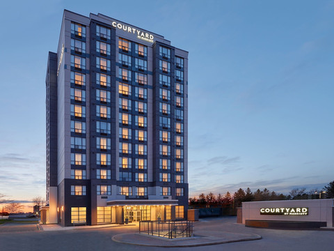 基奇纳万怡酒店