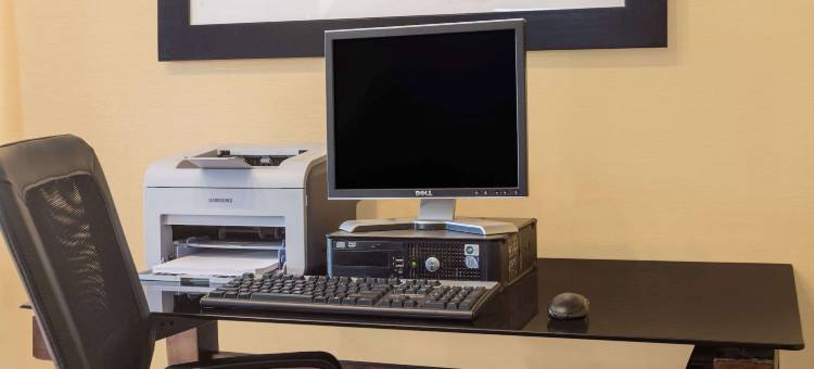 奥兰治堡北呗盟套房酒店(Baymont by Wyndham Orangeburg North)图片