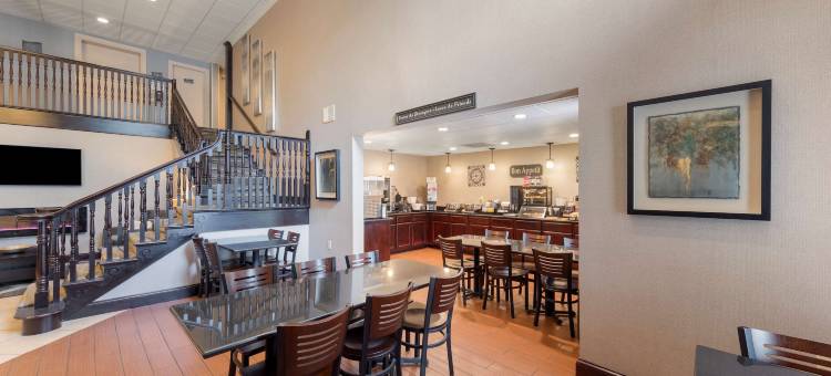 罗素维尔贝斯特韦斯特优质套房酒店(Best Western Plus Russellville Hotel  Suites)图片