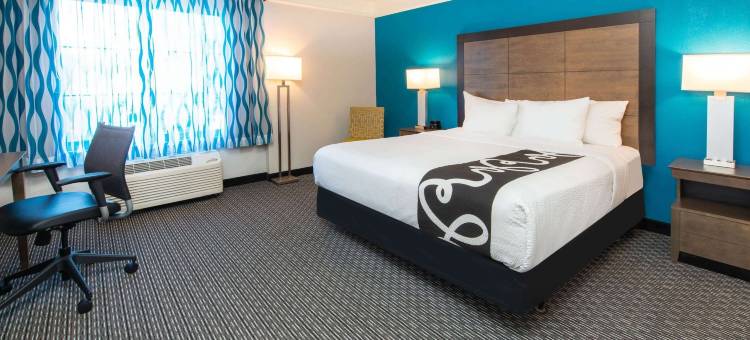 坦帕布兰登摄政公园拉昆塔温德姆套房酒店(La Quinta Inn & Suites by Wyndham Tampa Brandon Regency Park)图片