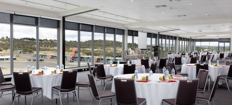瑞吉斯巴瑟斯特山全景酒店(Rydges Mount Panorama Bathurst, an EVT hotel)图片