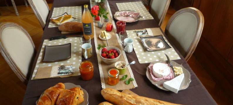 勒普莱西耶 - 罗赞维莱尔城堡酒店(Château de Plessier-Roza)图片