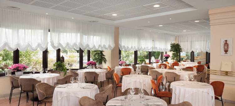 萨伏伊海滩温泉水疗酒店(Savoy Beach Hotel & Thermal Spa)图片