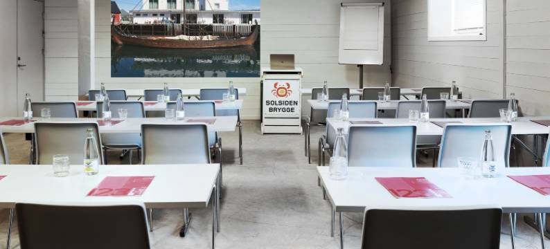 谢尔斯塔渔人码头旅馆(Solsiden Brygge Rorbuer)图片