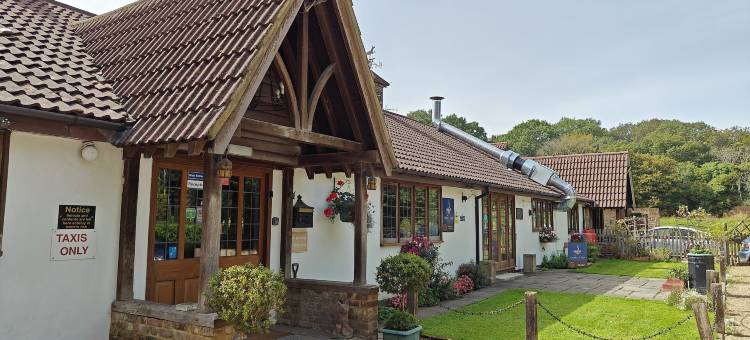 利特尔福克斯酒店(Little Foxes Hotel & Gatwick Airport Parking)图片