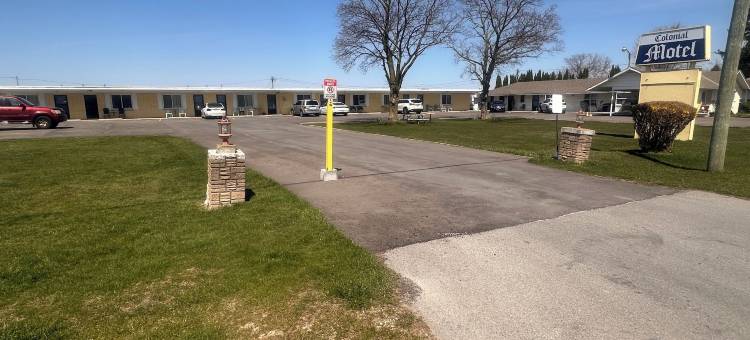 克罗尼尔汽车旅馆(Colonial Motel)图片