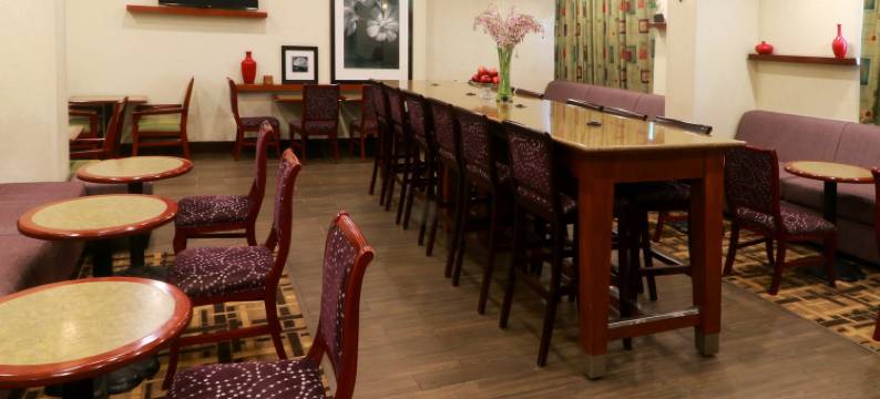 希尔顿欢朋酒店-雷诺萨/工业区(Hampton Inn by Hilton Reynosa/Zona Industrial)图片