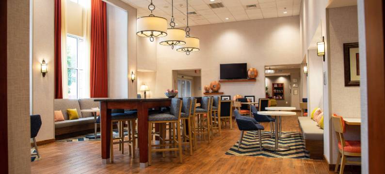 杰克森维尔欢朋酒店(Hampton Inn & Suites Jacksonville)图片