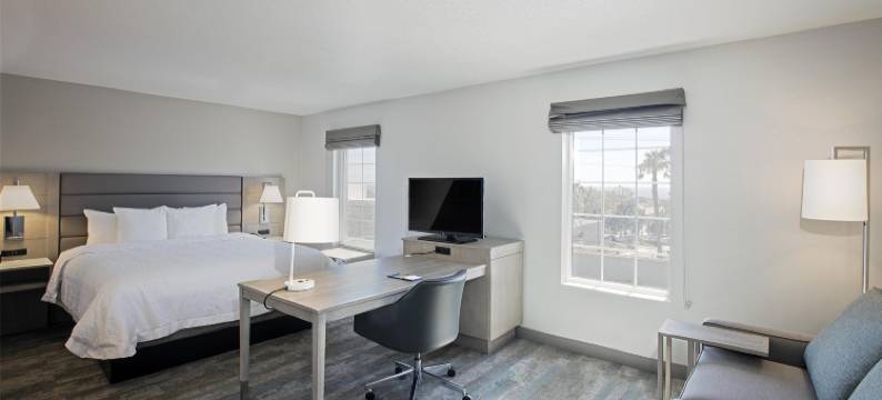 贺茂沙海滩欢朋套房酒店(Hampton Inn and Suites Hermosa Beach)图片