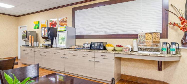 Quality Inn & Suites Tampa Near Fairgrounds and Casino图片