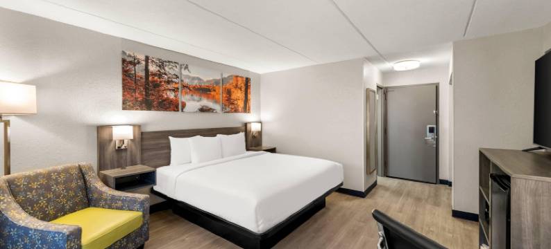 莱茵兰德戴斯市中心凯隆波因特酒店(Clarion Pointe Rhinelander Downtown)图片