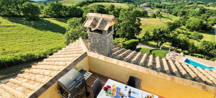 Villa near Lake Bolsena with Pool图片