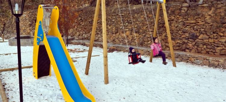 Holiday Home in Laroya with Mountain Views图片