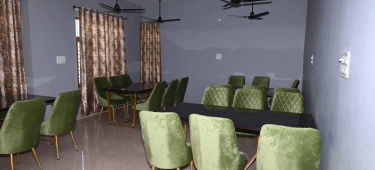 Hotel O the Glide Inn Hotel & Restaurant图片