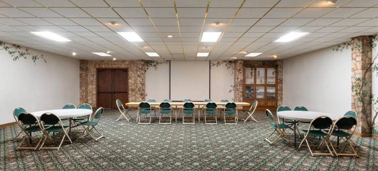 Travelodge by Wyndham Lemoore Near Naval Air Station图片