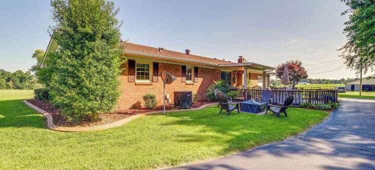 Russell Springs度假胜地，距离坎伯兰湖10英里！(Russell Springs Getaway, 10 Mi to Lake Cumberland!)图片