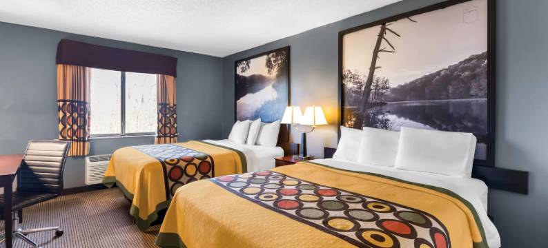 温德姆速8酒店-布卢明顿大学区(Super 8 by Wyndham Bloomington University Area)图片