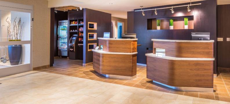 底特律法明顿山万怡酒店(Courtyard Detroit Farmington Hills)图片