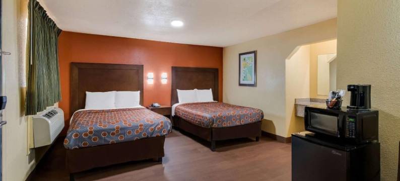 Relax Inn & Suites图片