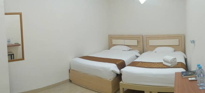 比纳穆伊斯兰杰内蓬托酒店(Hotel Binamu Syariah Jeneponto)图片