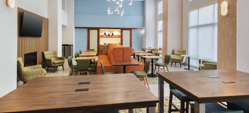 希尔顿欢朋套房酒店-格林菲尔德(Hampton Inn & Suites Greenfield)图片