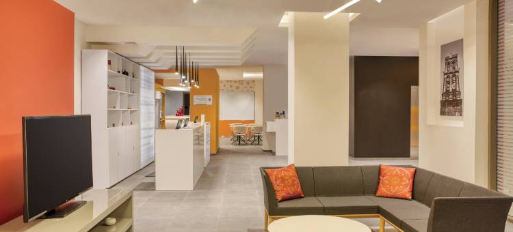 普埃布拉伊克斯普兰达嘉年华快捷酒店(Fiesta Inn Express Puebla Explanada)图片