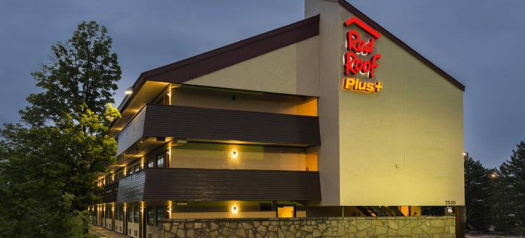 芝加哥威罗布鲁克红顶Plus酒店(Red Roof Plus+ Chicago - Willowbrook)图片