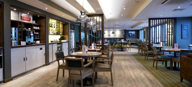 普瑞米尔奇平诺顿酒店(Premier Inn Chipping Norton)图片