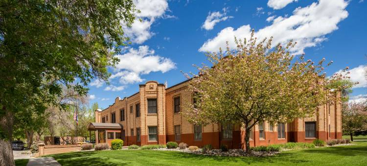 斯广场贝斯特韦斯特优质酒店(Best Western Plus Plaza Hotel)图片