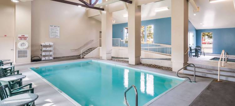 科达伦凯艺套房酒店(Quality Inn & Suites Coeur d'Alene)图片