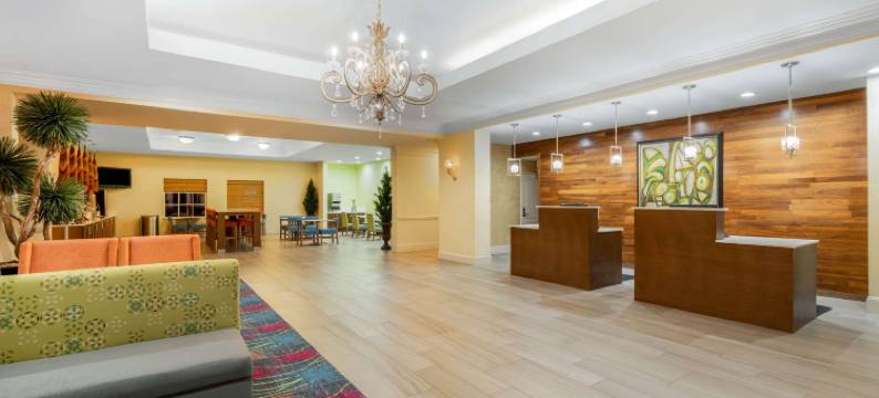 温德姆旗下拉昆塔温德姆酒店套房-布鲁萨尔-拉斐特地区(La Quinta Inn & Suites by Wyndham Broussard - Lafayette Area)图片