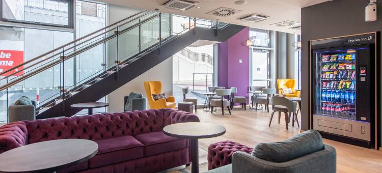 斯图加特市中心普瑞米尔酒店(Premier Inn Stuttgart City Center Hotel)图片