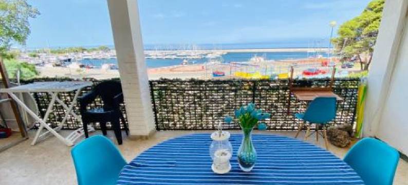 Family Holiday House by the Sea图片