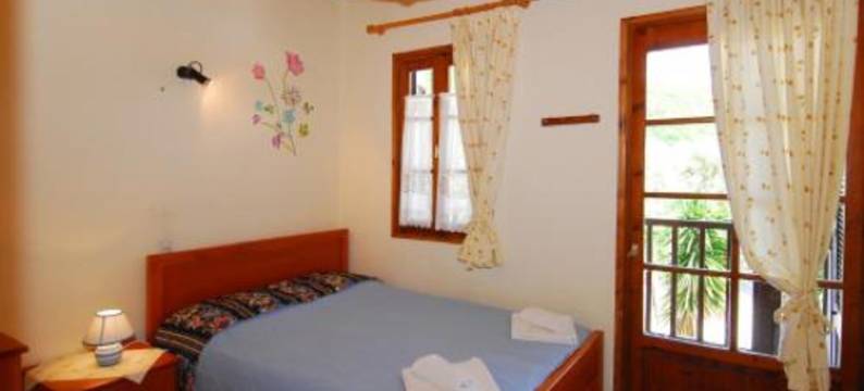 墨涅拉俄斯公寓(Menelaos Apartments)图片