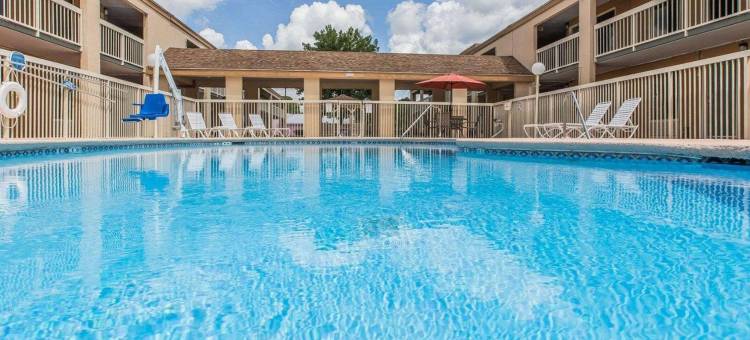 Suburban Studios Hotel Kingsland Near I-95图片