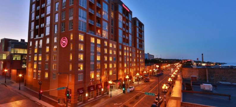 德卢斯喜来登酒店(Sheraton Duluth Hotel)图片