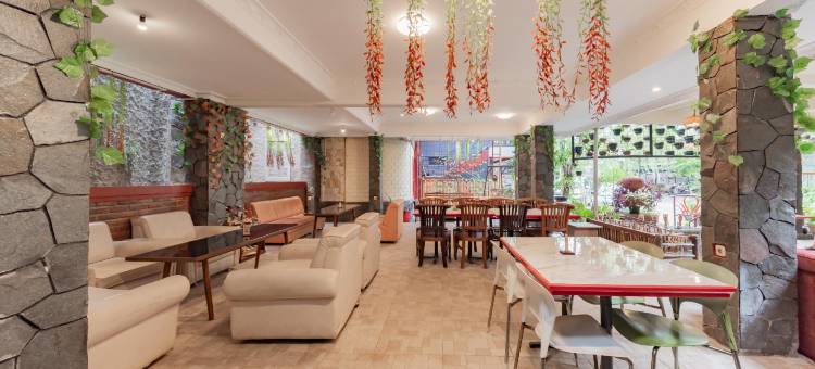 万隆苏里亚别墅城市景观酒店(Urbanview Hotel Villa Surya Bandung)图片