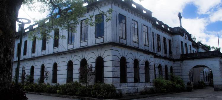 碧瑶伯纳姆套房酒店(Baguio Burnham Suites)图片