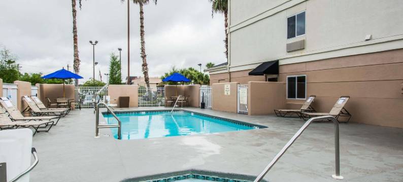 普兰特城 - 莱克兰凯艺酒店(Quality Inn Plant City - Lakeland)图片