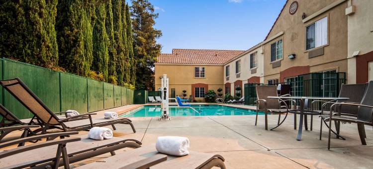 布伦特伍德贝斯特韦斯特酒店(Best Western Brentwood Inn)图片