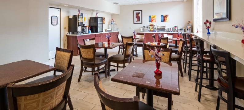 克利夫兰机场贝斯特韦斯特套房酒店(Best Western Airport Inn  Suites Cleveland)图片