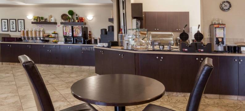 韦斯特洛克温德姆华美达酒店(Ramada by Wyndham Westlock)图片