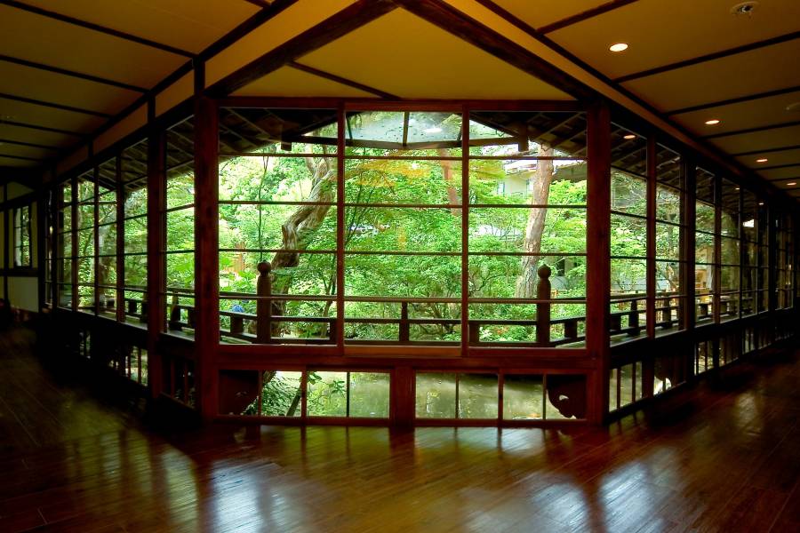湯迴廊菊屋旅館