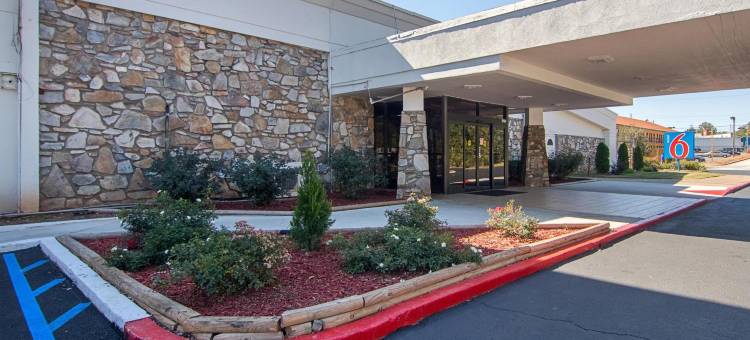 乔治亚洲迪凯特6号汽车旅馆(Motel 6 Decatur, GA)图片