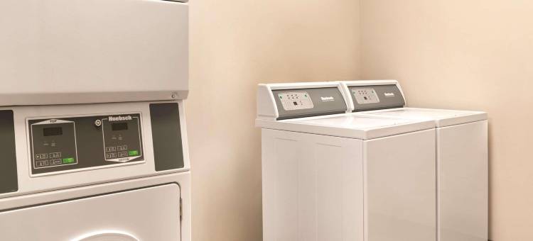 卡尔加里机场北雷迪森公园酒店(Park Inn by Radisson, Calgary Airport North, AB)图片