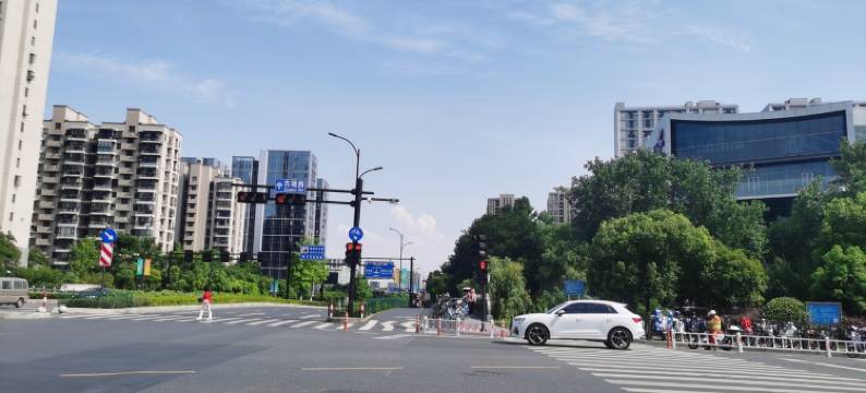 亨特我宿home城西银泰正对面公寓(墩池路1号分店)图片