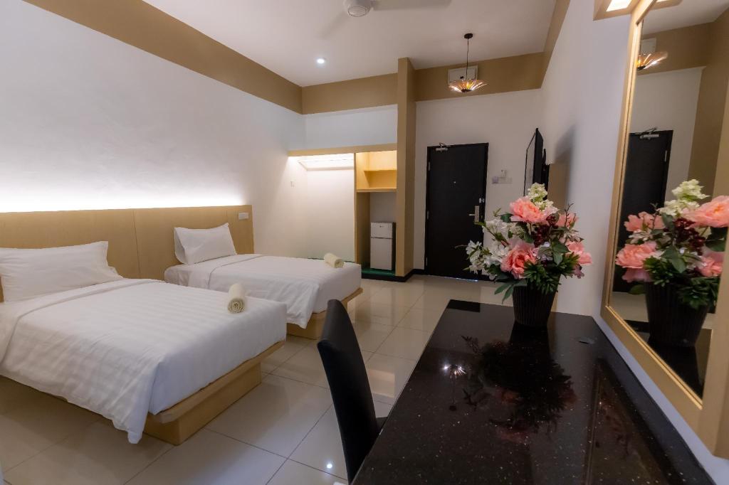 Scott Service SuitesOver view