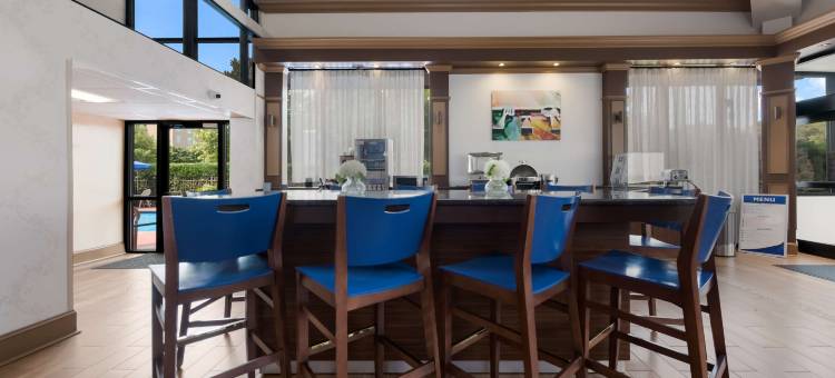 汉普顿体育馆贝斯特韦斯特酒店(Best Western Hampton Coliseum Inn)图片